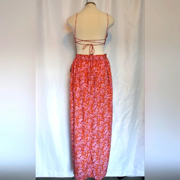 NWT Forever 21 Floral Cutout Maxi Dress – Burgundy/White, Size L - Picture 4 of 9